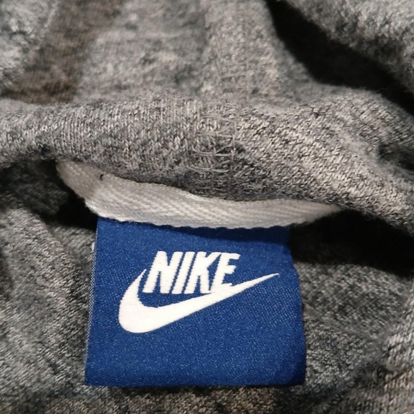NIKE | Grey Pullover with Pocket, Teen/Youth | Size Small - Picture 2 of 6